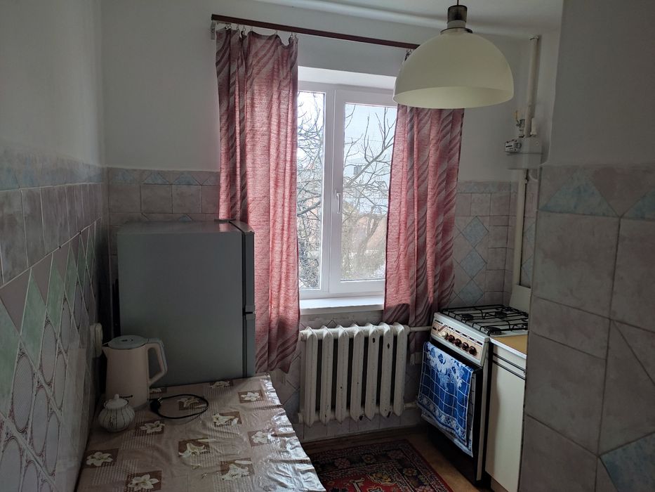 Ж\Д вокзал и Дом офицеров 1-к квартира почасово и посуточно.