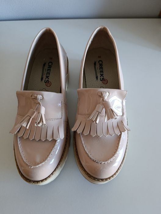 Mocassim na cor nude