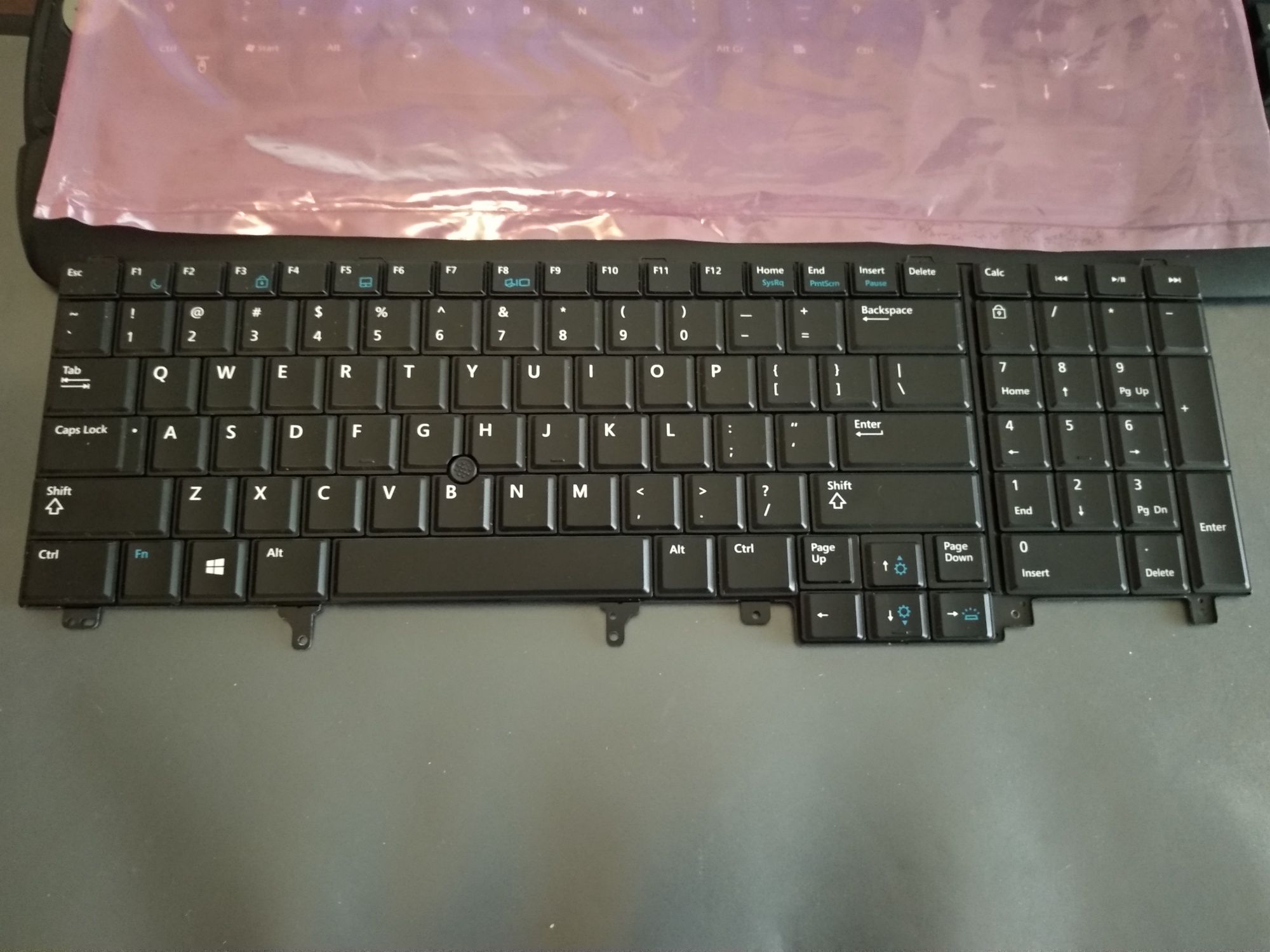 Teclado Dell E6520/E6530/E6540 Retroluminado em excelente estado - US