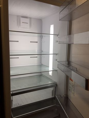 Холодильная камера/ холодильник Grundig NoFrost с LED подсветкой