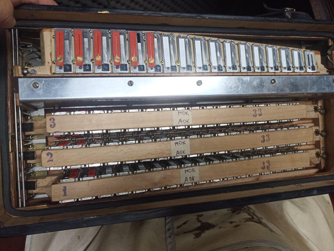 Acordeon Fratelli crosio 3 voz c/ cassoto