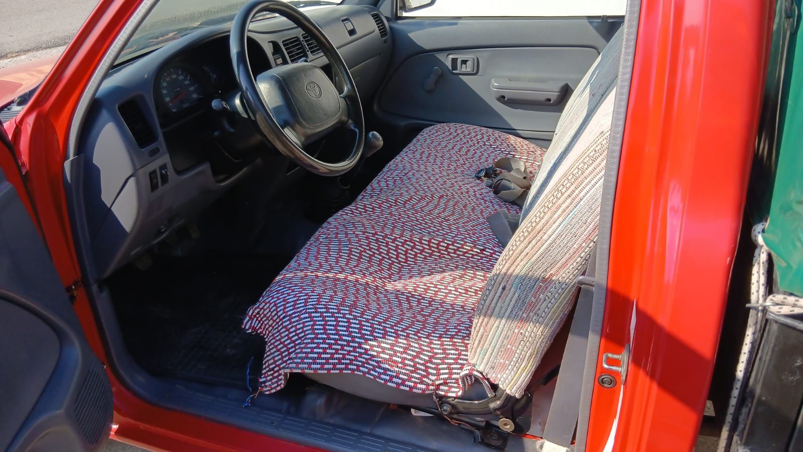 Toyota hilux 2.4D
