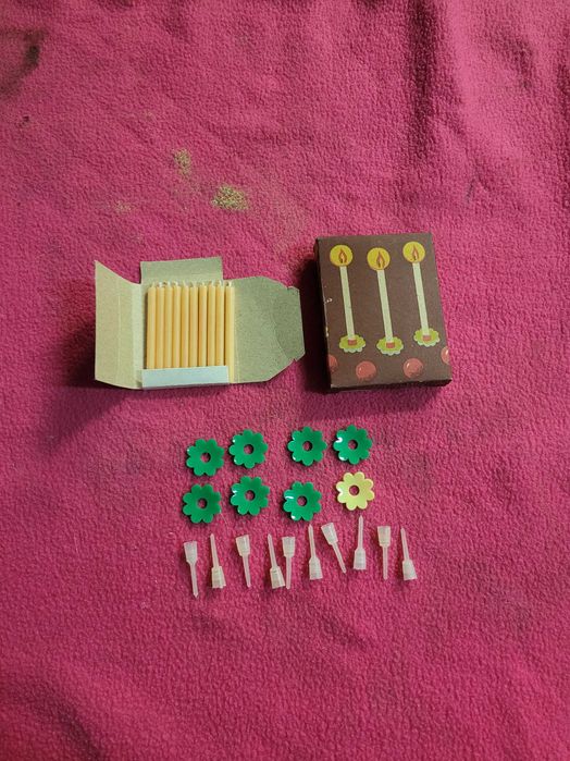 Świeczki urodzinowe z lichtarzykami wosko-chemia Gniewkowo PRL muzeum