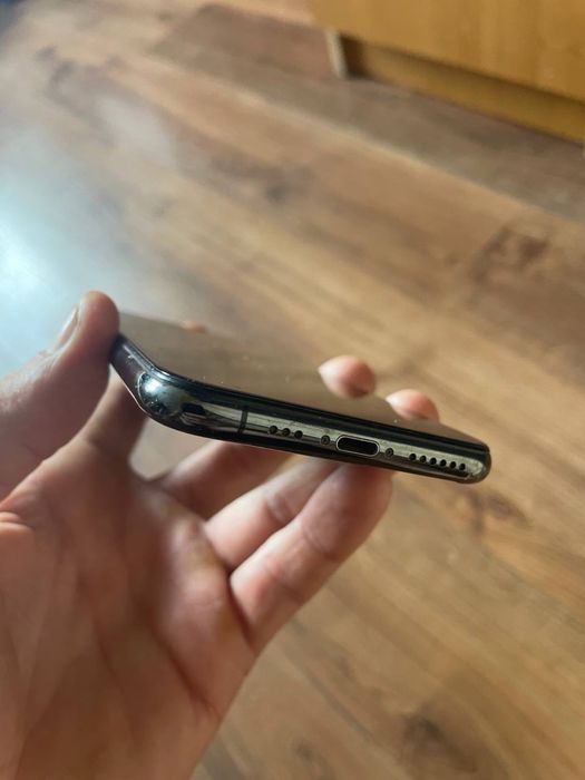 Продам Iphone Xs 64 gb