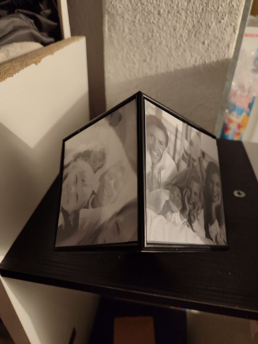 Moldura quadrada rotativa