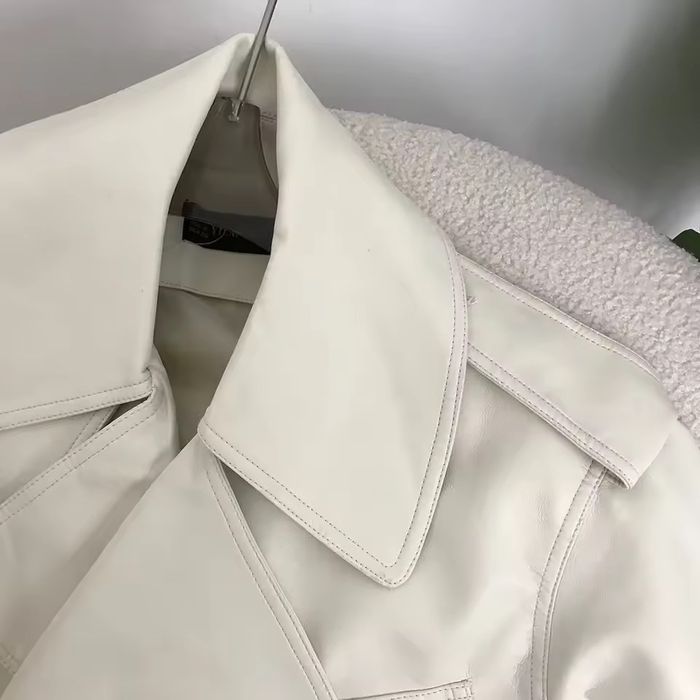 Куртка косуха еко кожа еко шкіра молочна біла стильна