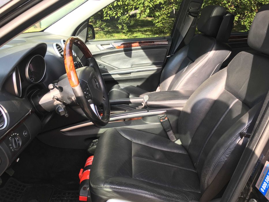 Mercedes GL X164 официал на максималке, В оригинале.