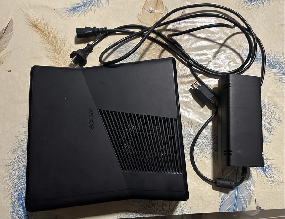 Vendo xbox 360 500gb como nova desbloqueada