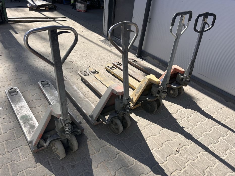 Wózek paletowy, ręczny, paleciak (cena za sztukę)