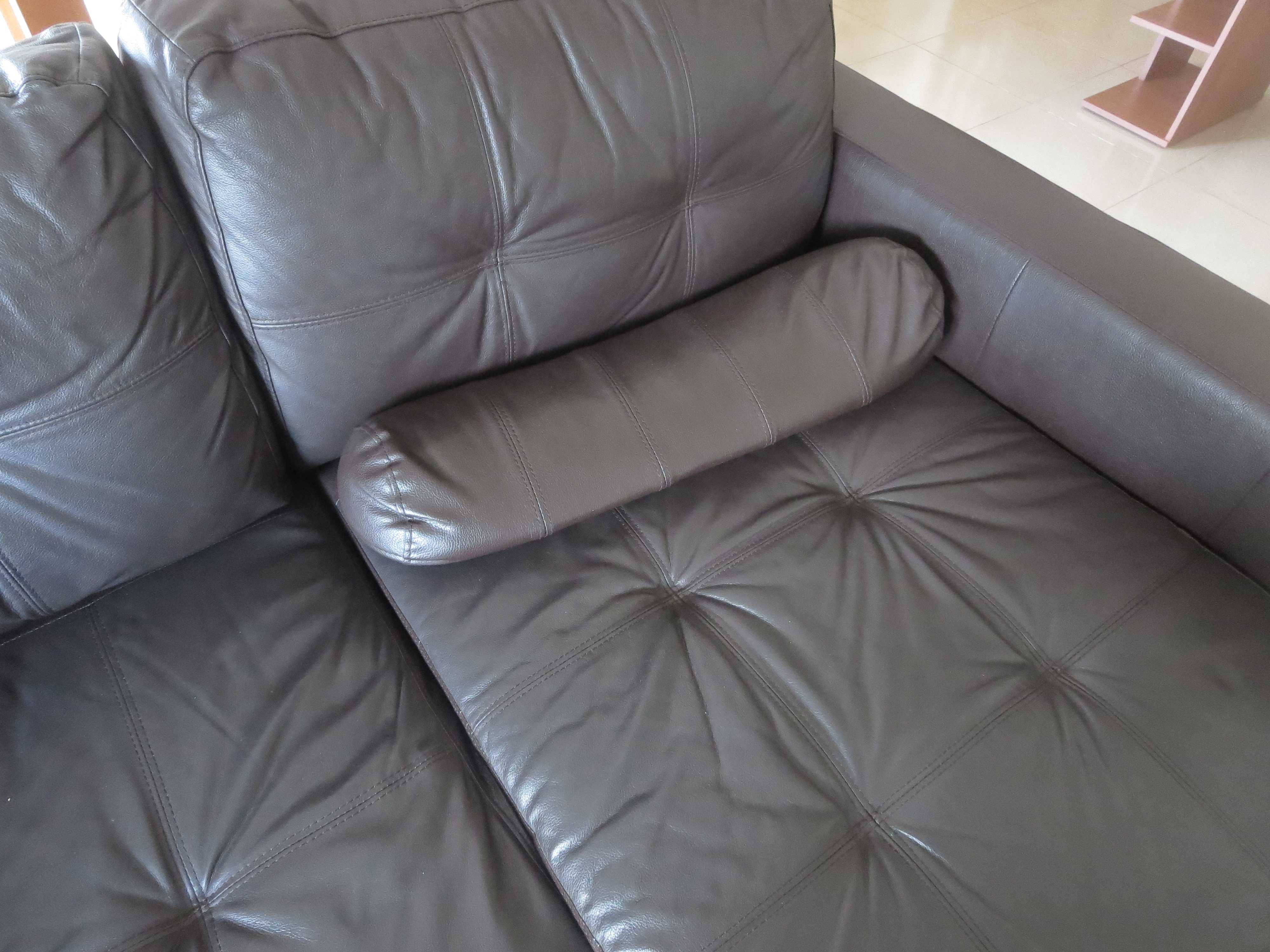 Sofá com chaise longue