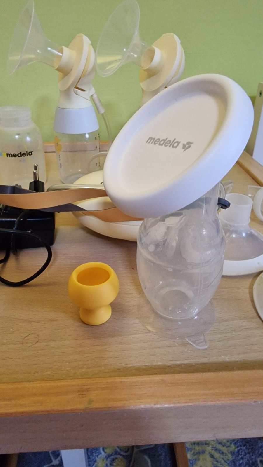 Laktator podwójny medela swing maxi kolektor