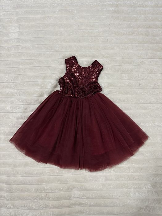 Сукня для дівчинки