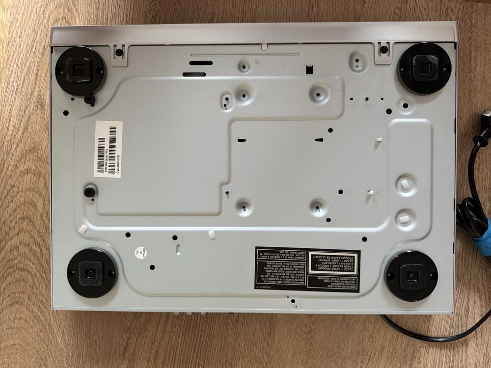 DVD Yamaha Modelo S-661 com comando