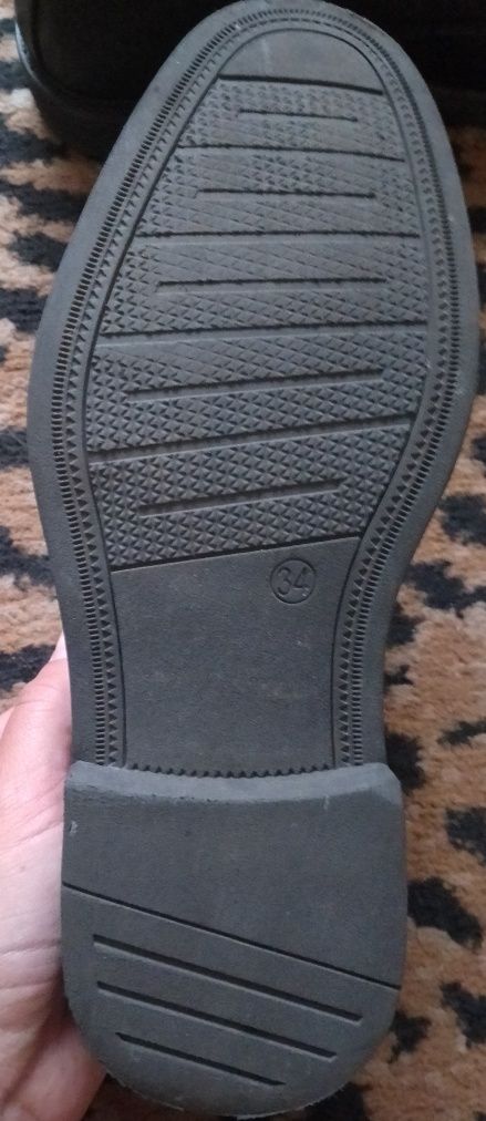 Eleganckie buty chłopięce r.34