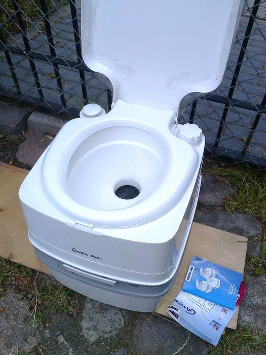 Toaleta WC  chemiczne jacht camper / cnotka/