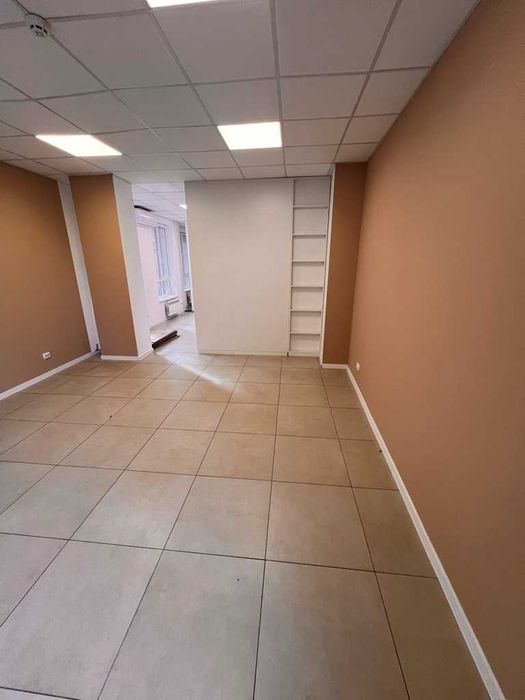 Без комісії! Фасадне приміщення 65 кв.м., Вознесенський узвіз, Поділ