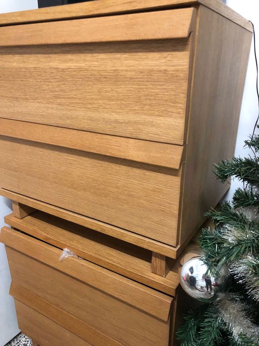 Vendo 2 Mesas de cabeceira madeira