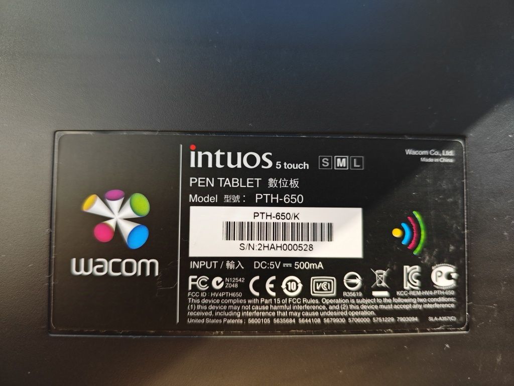 Графічний планшет Wacom Intuos 5 touch М (PTH-650)