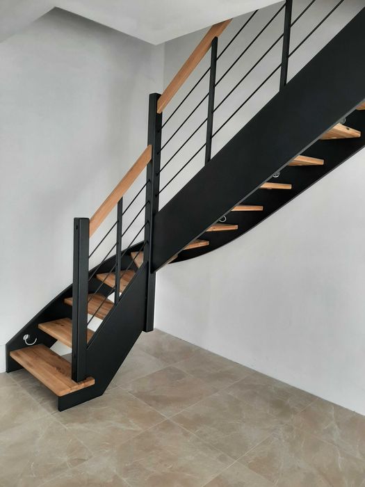 schody drewniane debowe dywanowe proste metalowe  Polska i UE