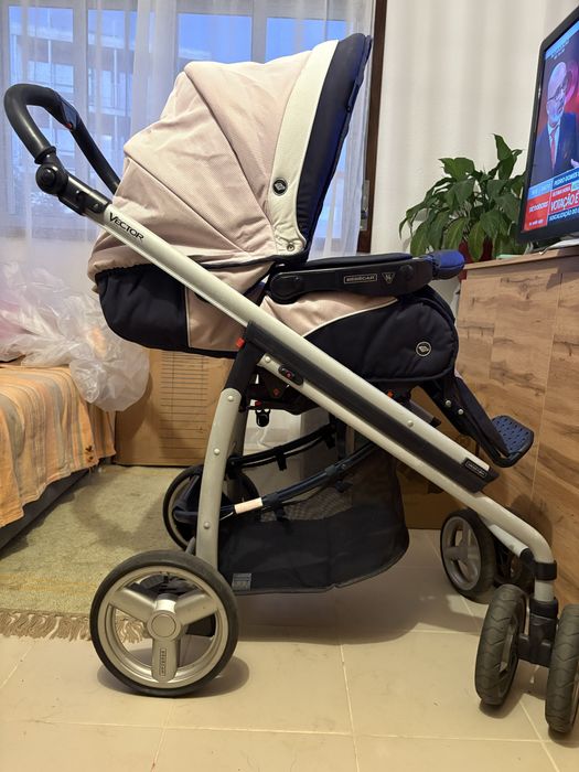 Carrinho de bebe menina
