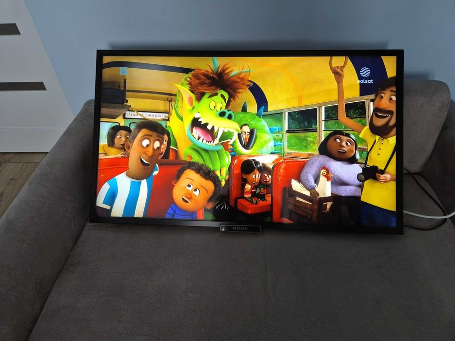 Sony Bravia 42” Full HD Smart TV + 2 piloty + uchwyt ścienny