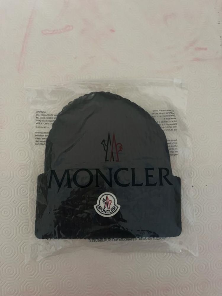 Gorro Moncler Preto