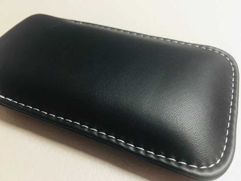 Etui iPhone pull up