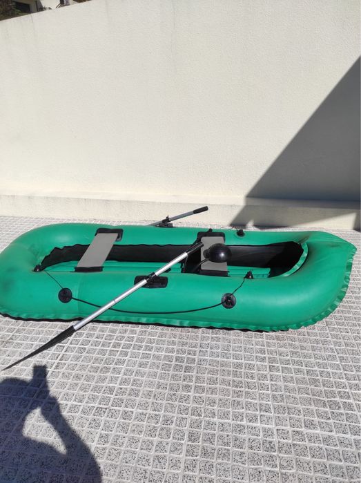 Barco em tela de borracha