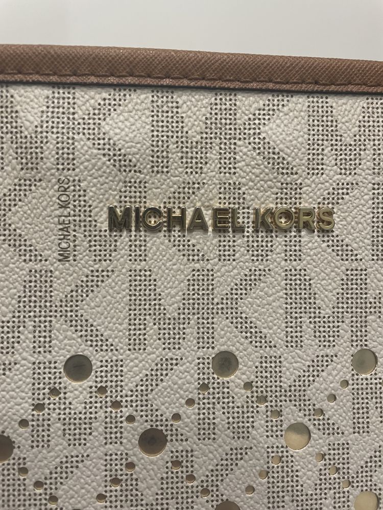 Mala Michael Kors