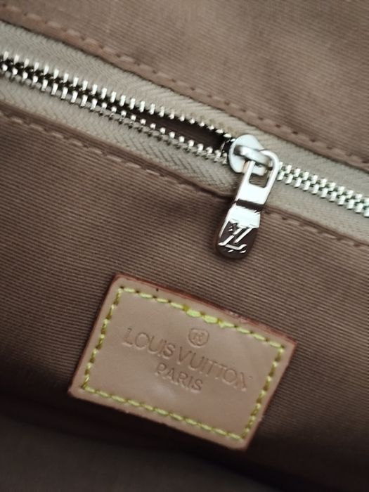 Bolsa tiracolo com 2 alças LV