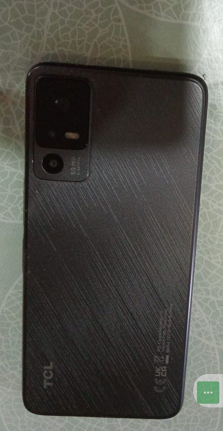 Telemóvel TCL dois sim