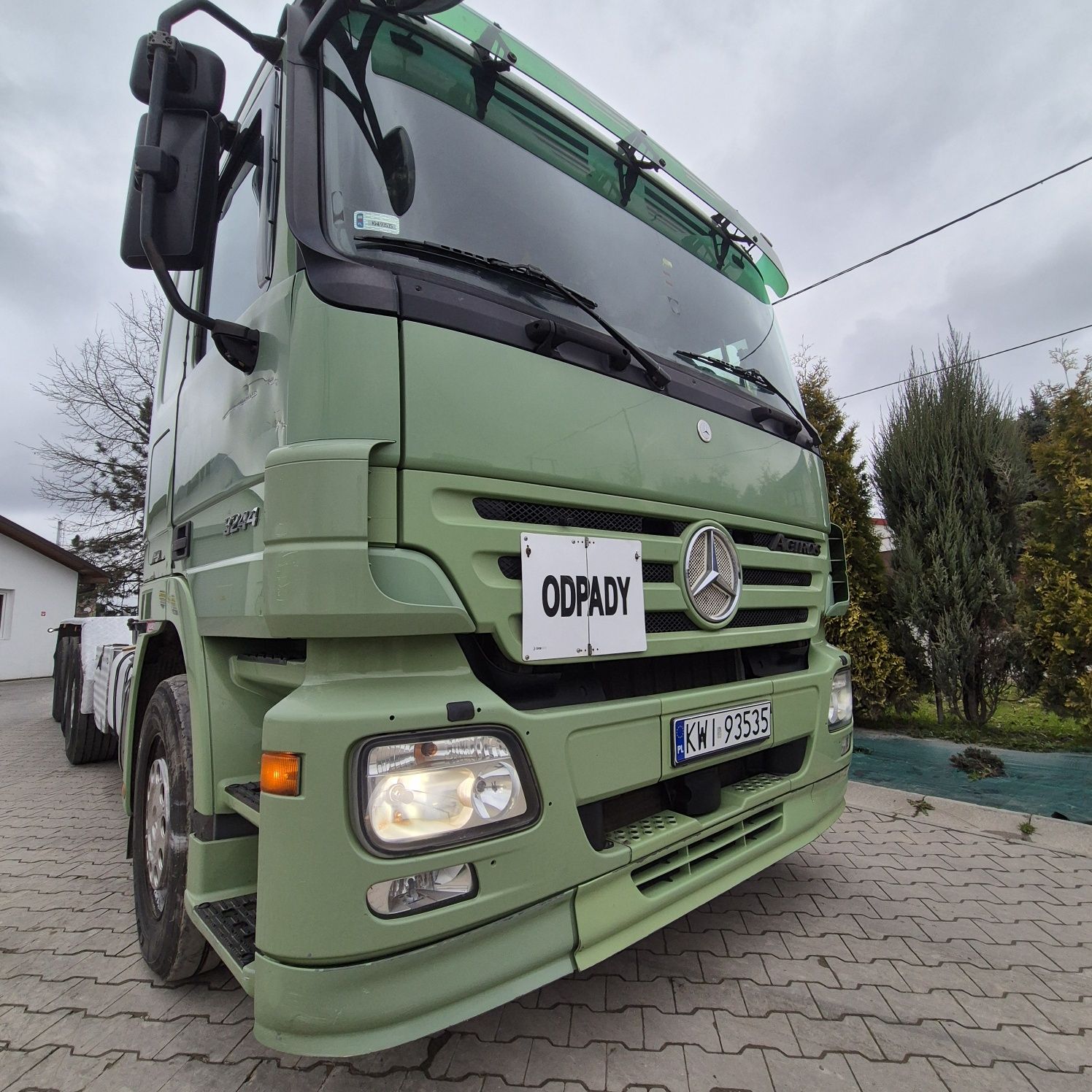 Mercedes Actros 3244 Hakowiec Hak Kontener