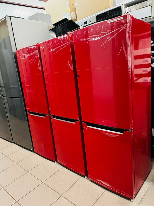 Piękne lodówki w kolorze czerwonym wysokości 145 cm ul. KRAKOWIAKÓW 64