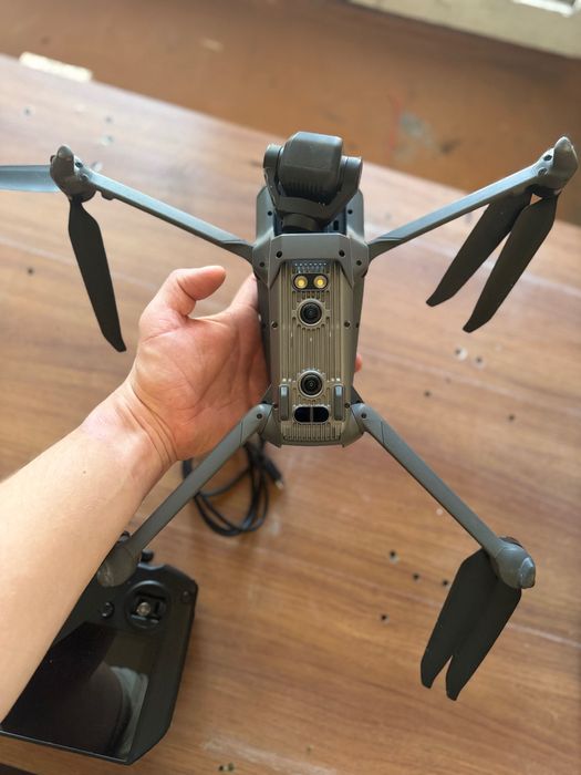 Mavic 3 enterprise. Стан новий. 1001 прошивка! Батарея, пульт, антена!