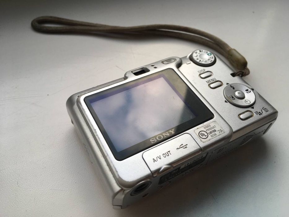 Фотоаппарат Sony DSC-W35 + SD карта 1Gb + оригинальная зарядка