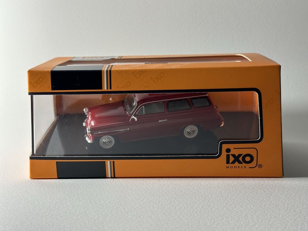 Škoda Octavia Combi 1969 IXO MODELS 1:43