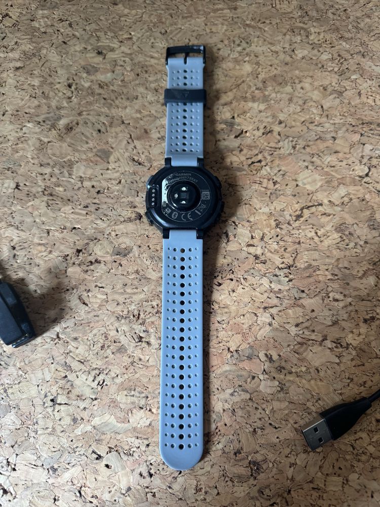 Garmin ForeRunner 735XT