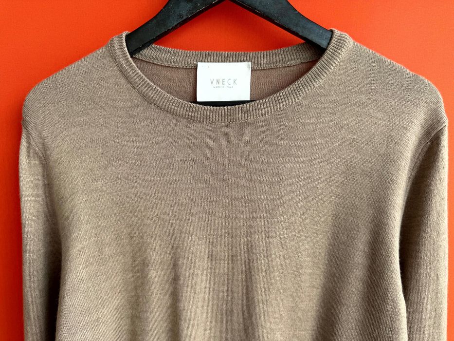 VNECK Italy чоловічий вовняний шерстяний світер светр кофта розмір L