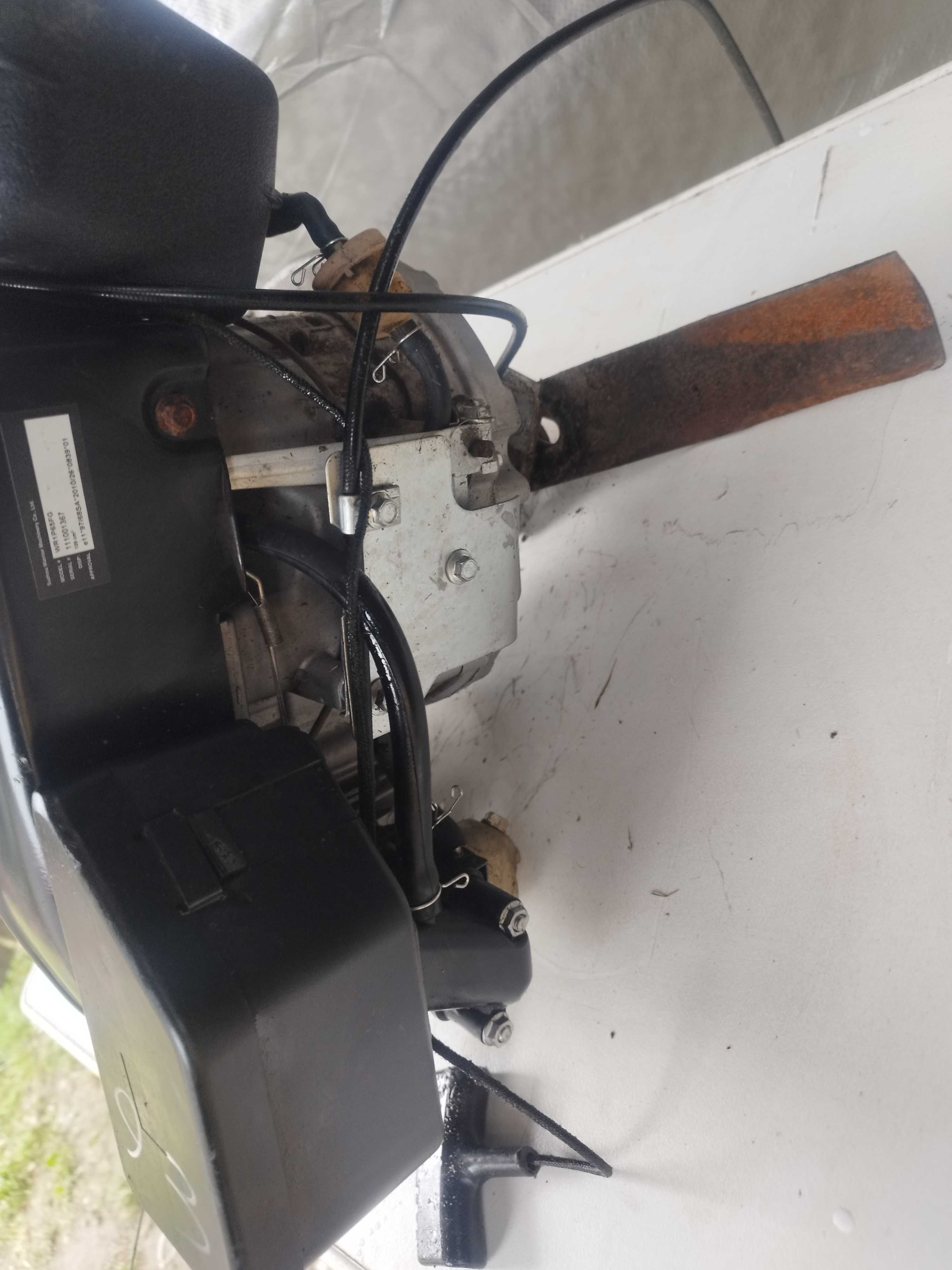 93. Silnik do kosiarki spalinowej 3.75 HP napęd