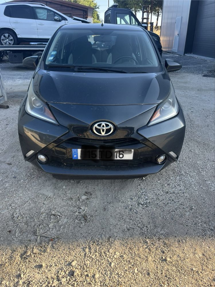 Vendo toyota aygo