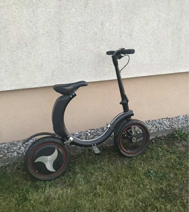 Hulajnogi elektryczne firm Pionier i Blaupunkt.Unikatowe z siedziskiem