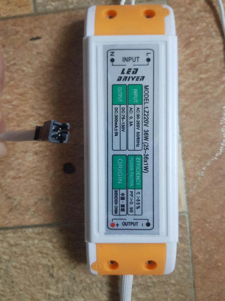 Лед драйвер 36w 75-130v.LED driver для діодів живлення DC 300mA