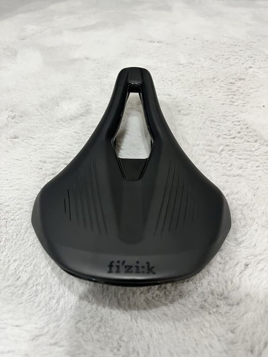 Siodło siodełko rowerowe Fizik Argo Vento 150