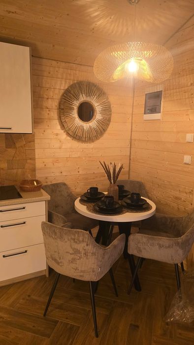 Caloroczny- Mały domeczek" na zielonej łące " w stylu boho- Nowęcin