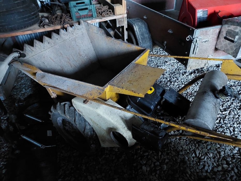 Wozidło Taczka spalinowa