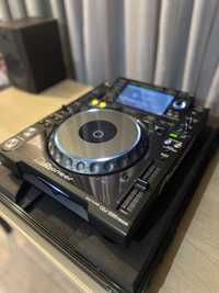 2 x PIONEER CDJ 2000nexus + case