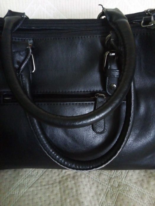 Torebka damska czarna skóropodobna