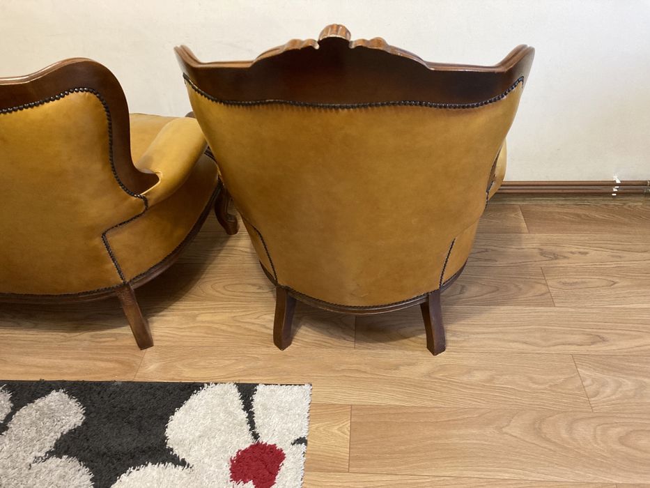 Шкіряні меблі в стилі бароко вживані