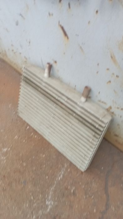 Батарея отопленя, радіатор опалення.