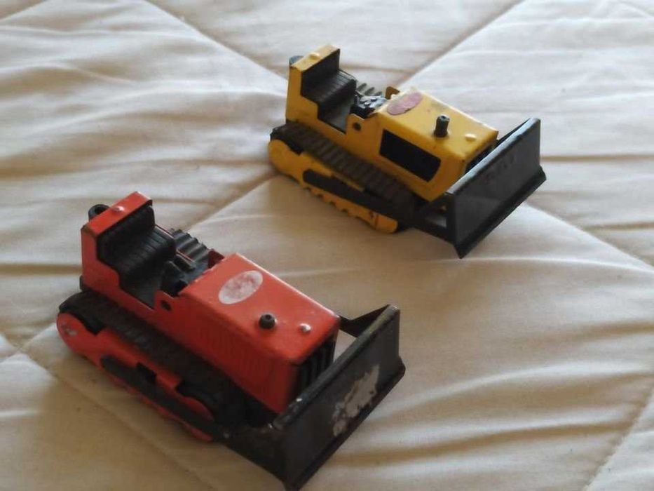 Máquinas Escavadoras Bulldozer TONKA